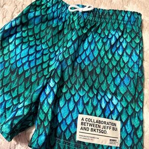 BKTSQD Blue and Green Scale Pattern Shorts